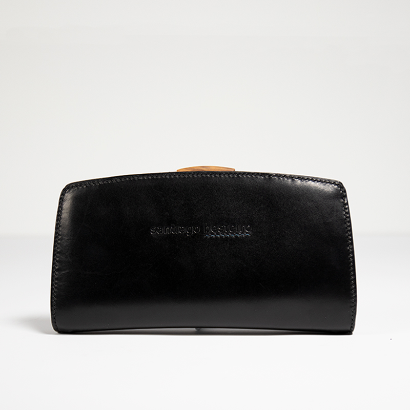 BENTO-CLUTCH-NEGRO-01